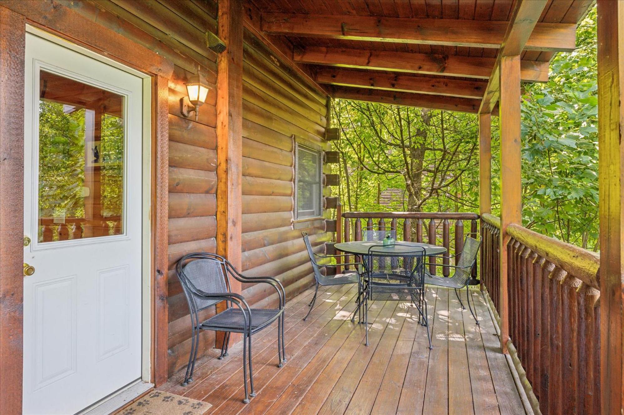 Sleepy Willow Cabin เซอเวียร์วีล ภายนอก รูปภาพ