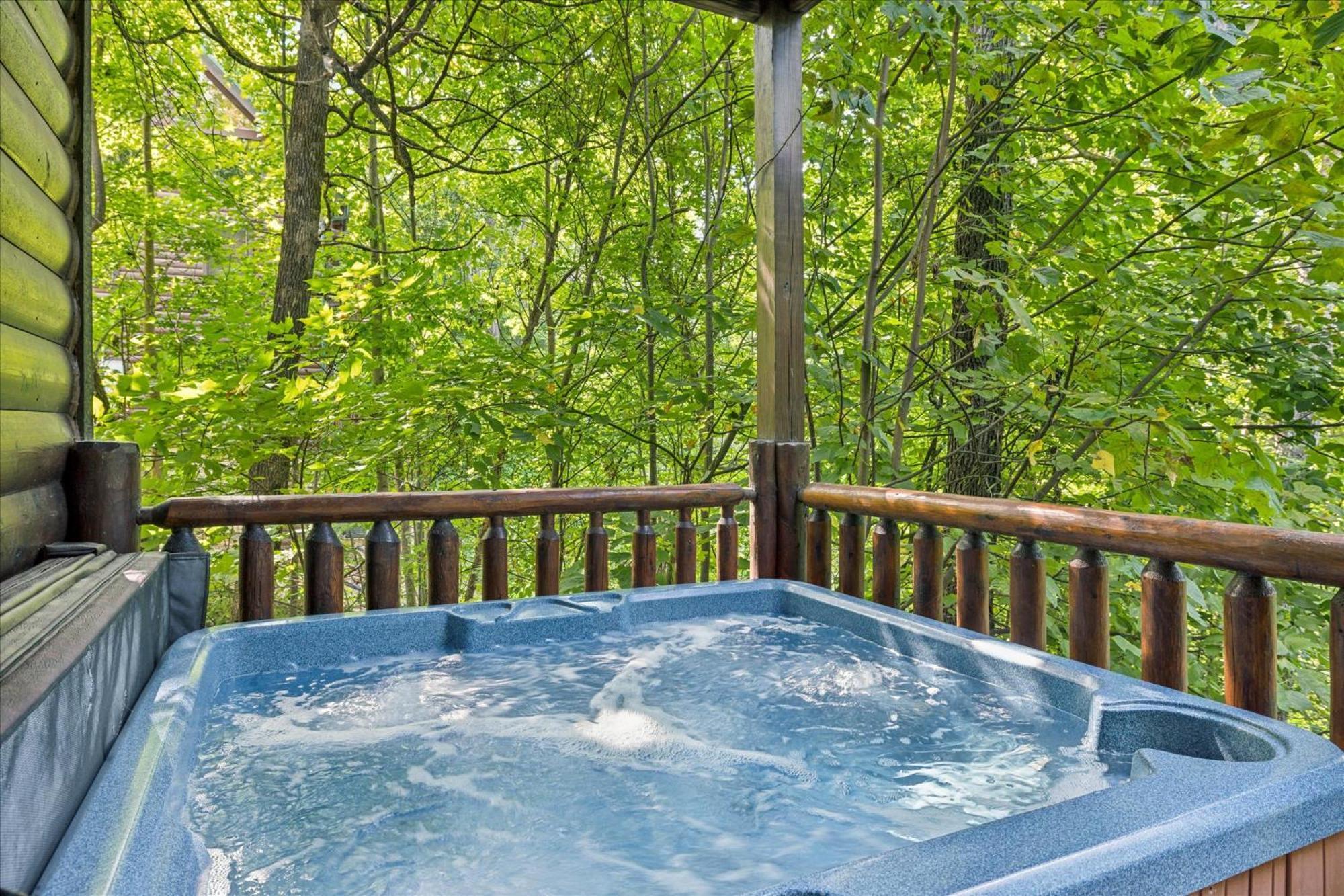Sleepy Willow Cabin เซอเวียร์วีล ภายนอก รูปภาพ